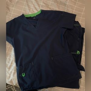 Carhartt Navy Medium Scrub Set